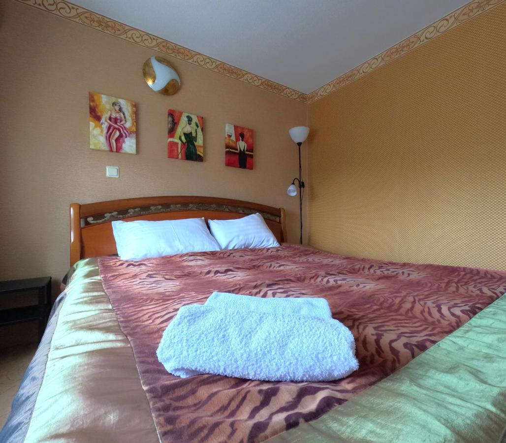 Riverside Motel Елгава Экстерьер фото