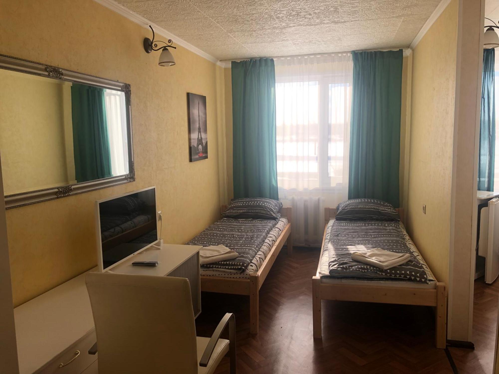 Riverside Motel Елгава Экстерьер фото